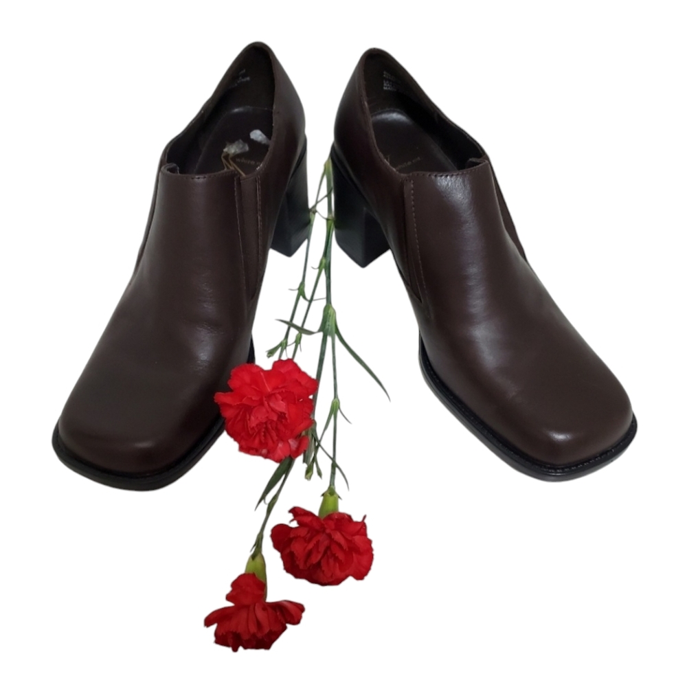 White Mountain Brown Leather Ankle Booties, Size 8 M